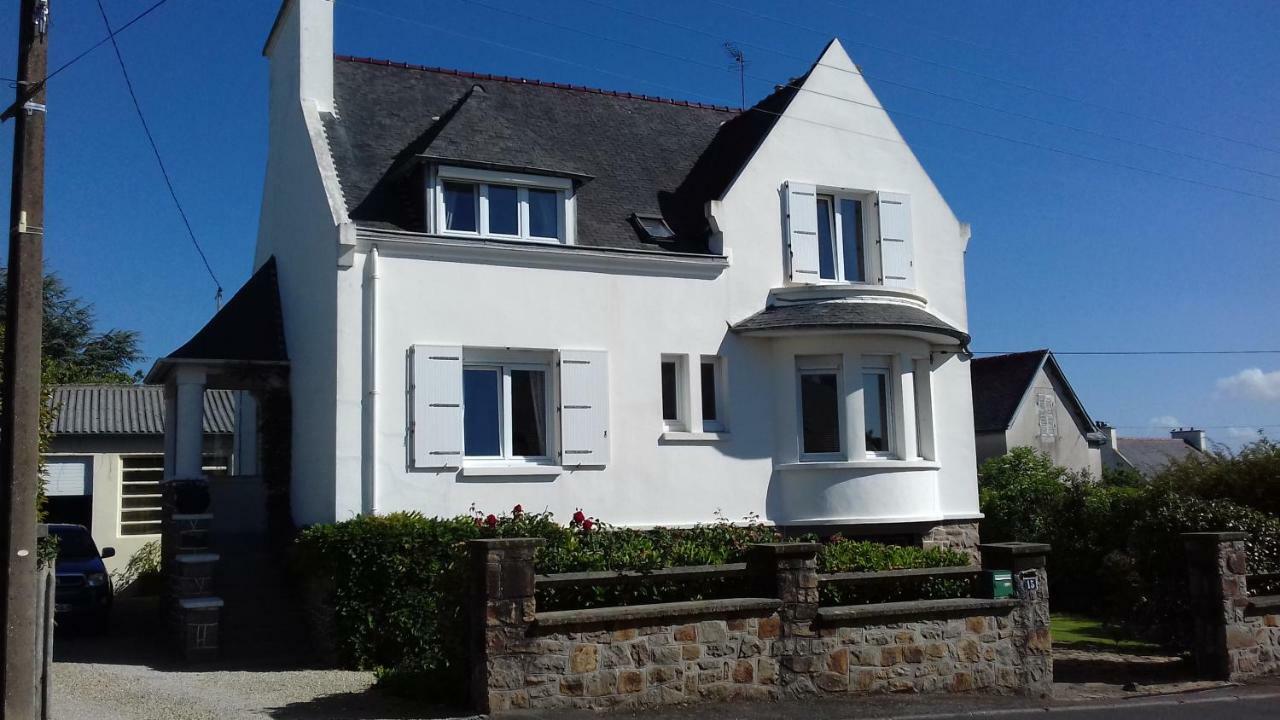 Maison spacieuse entre la ville et la côte Saint-Martin-des-Champs  Exterior foto